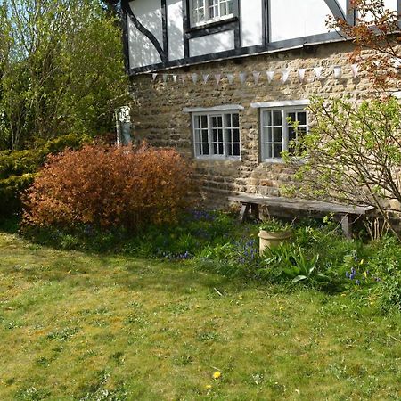 Bed and Breakfast Bohemianbreezebreaks Thornton Dale Esterno foto