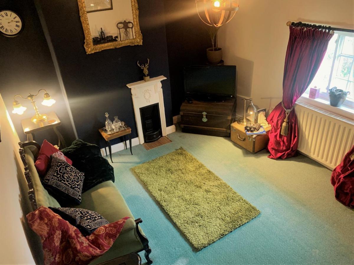 Bed and Breakfast Bohemianbreezebreaks Thornton Dale Esterno foto
